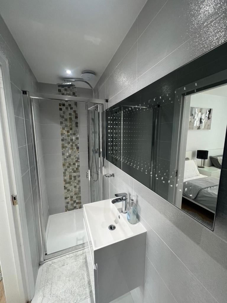Zenobia London Luxury Apartments Finchley Exterior photo